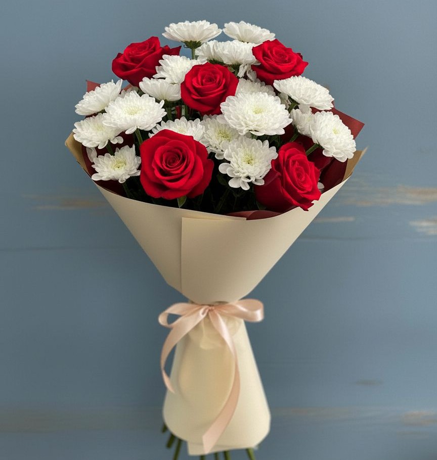 Букет цветов из: Розы и Хризантемы в Старое