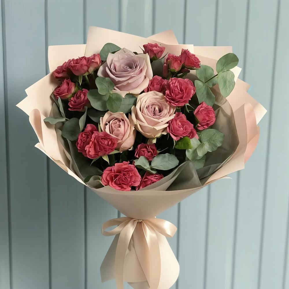 Букет цветов из: Гвоздики и Розы в Старое
