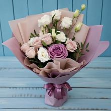Букет цветов из:  Розы и Лизиантусы в Старое