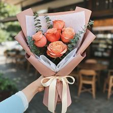 Букет цветов из:  Розы в Старое