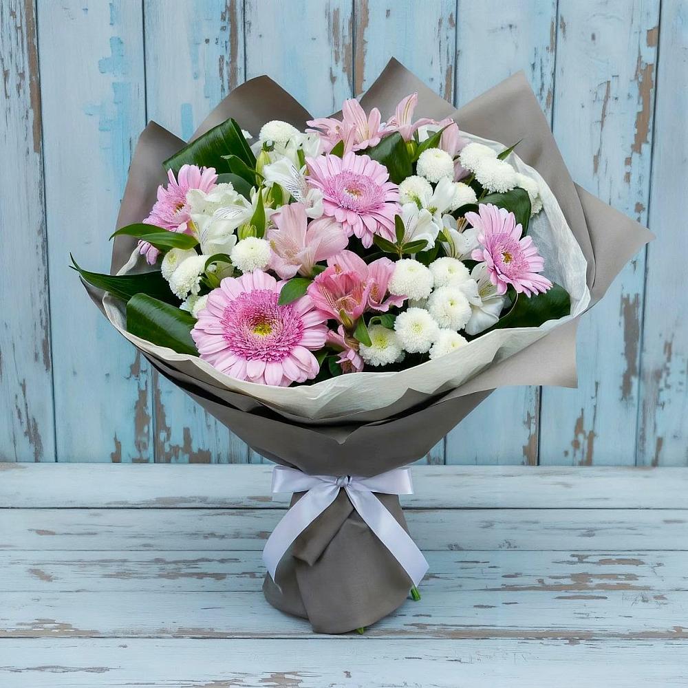 Букет цветов из: Герберы, Альстромерии и Хризантемы в Старое