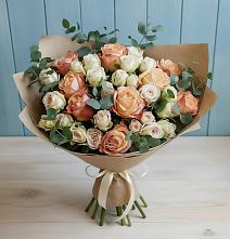 Букет цветов из:  Альстромерии и Розы в Старое