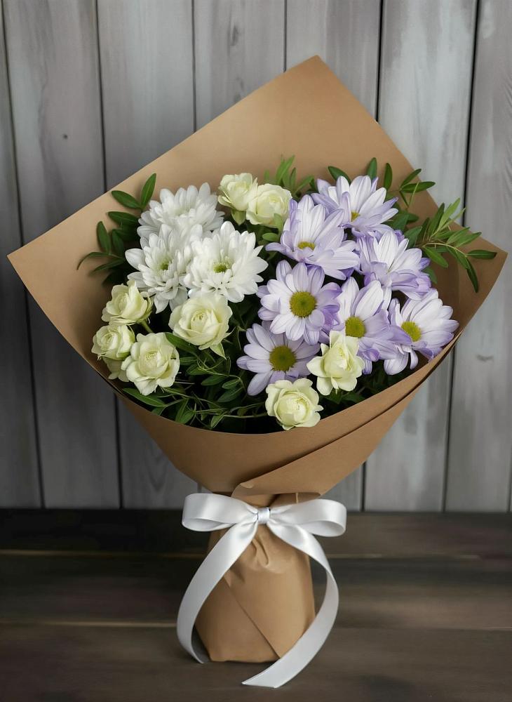 Букет цветов из: Хризантемы и Розы в Старое