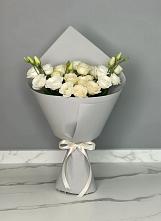 Букет цветов из:  Розы и Лизиантусы в Старое